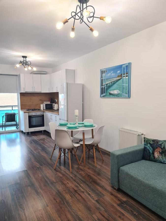 Christopher Apartment Орадя Екстер'єр фото
